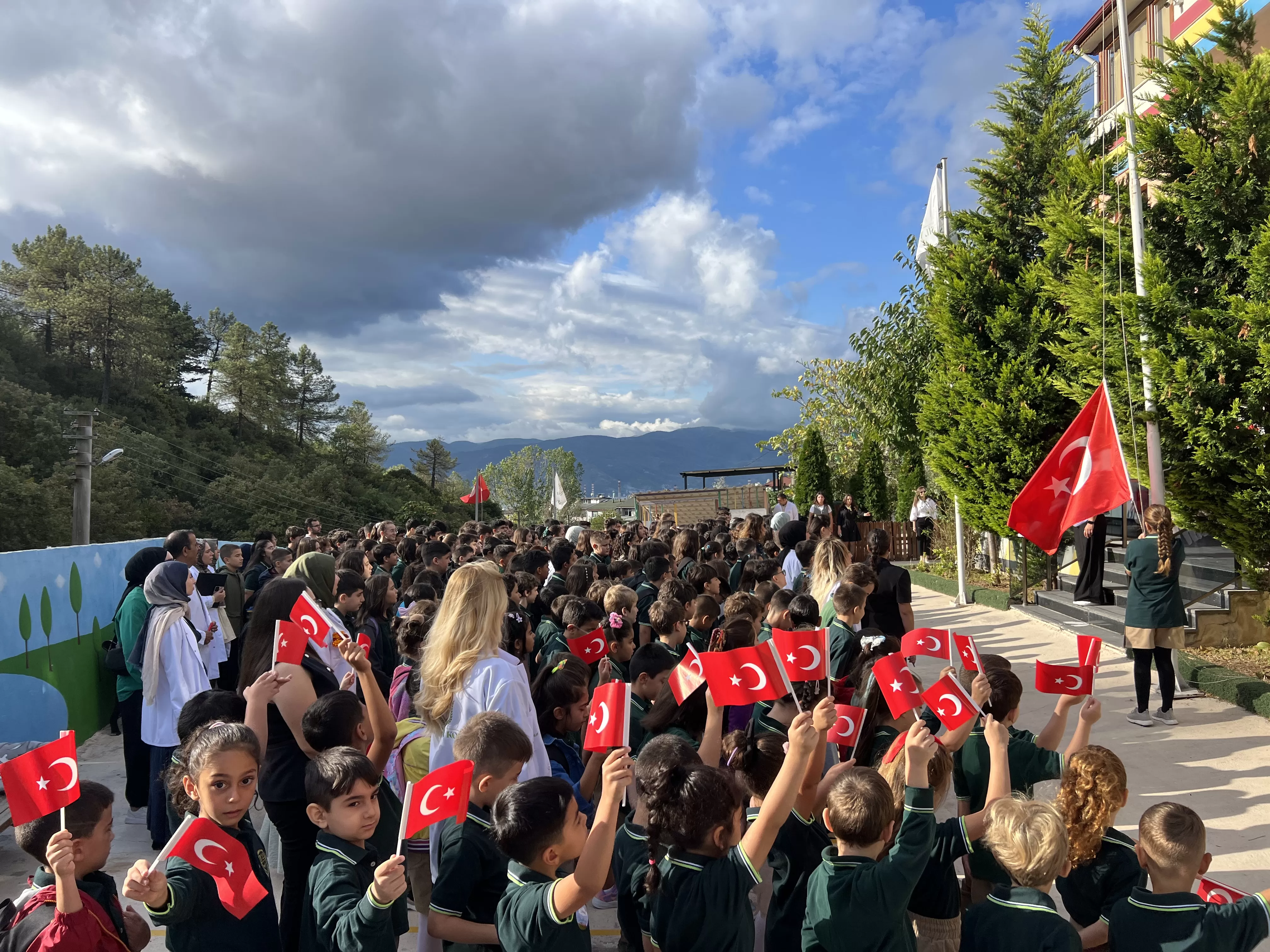 Yeni eğitim-öğretim yılımıza merhaba dedik.