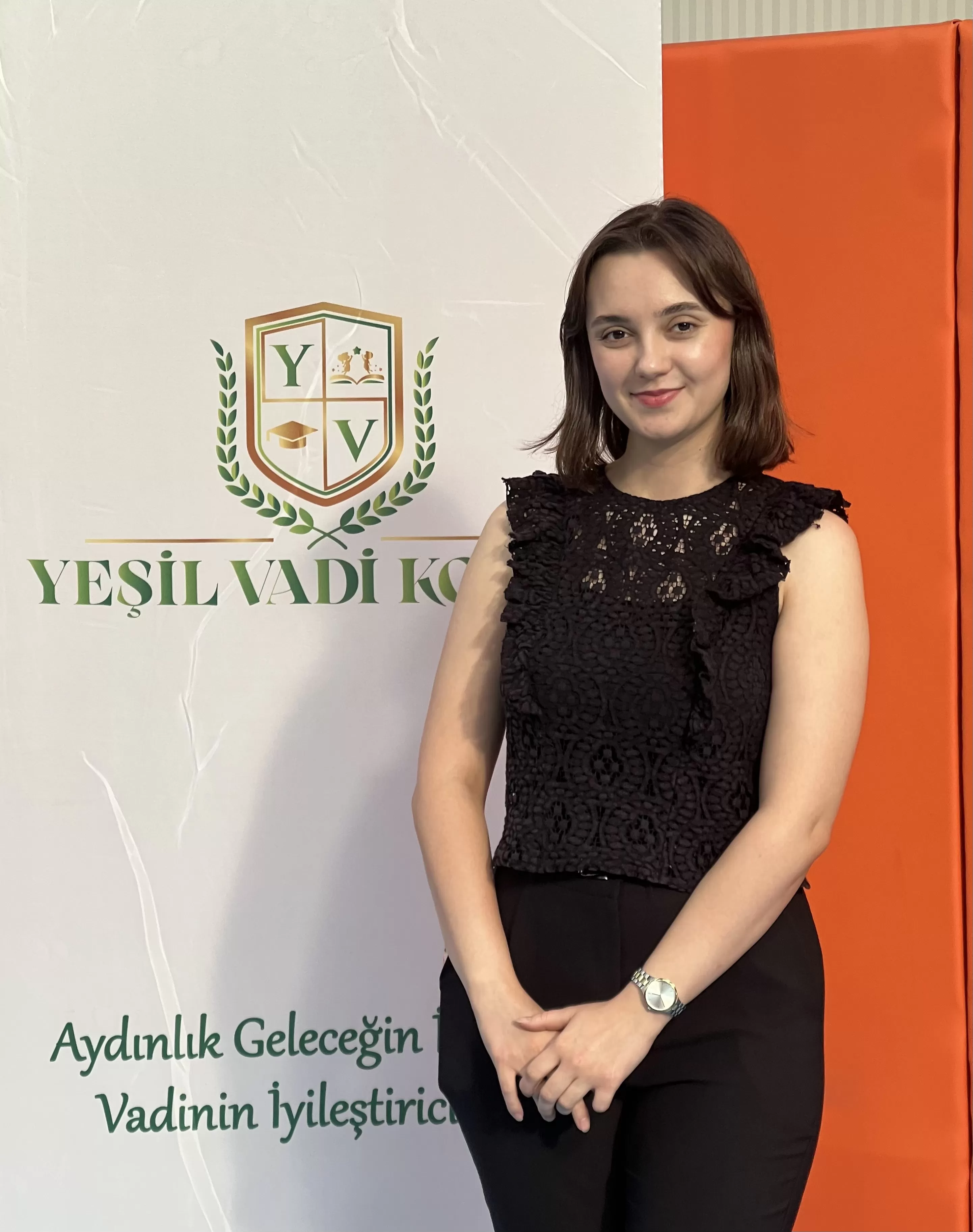Öğretmen Ceren DİNLENMEZ