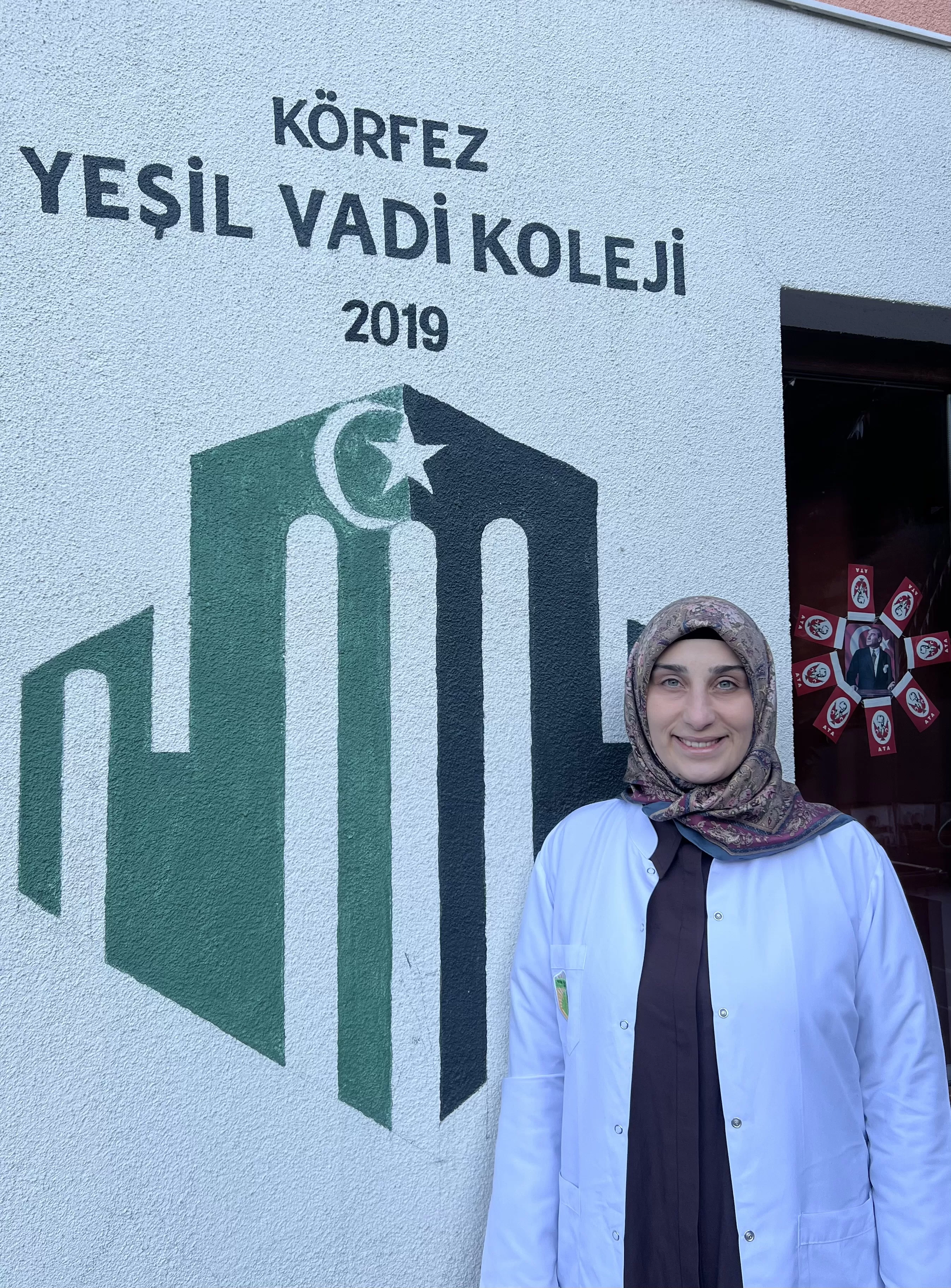 Öğretmen Hande Kurtaran