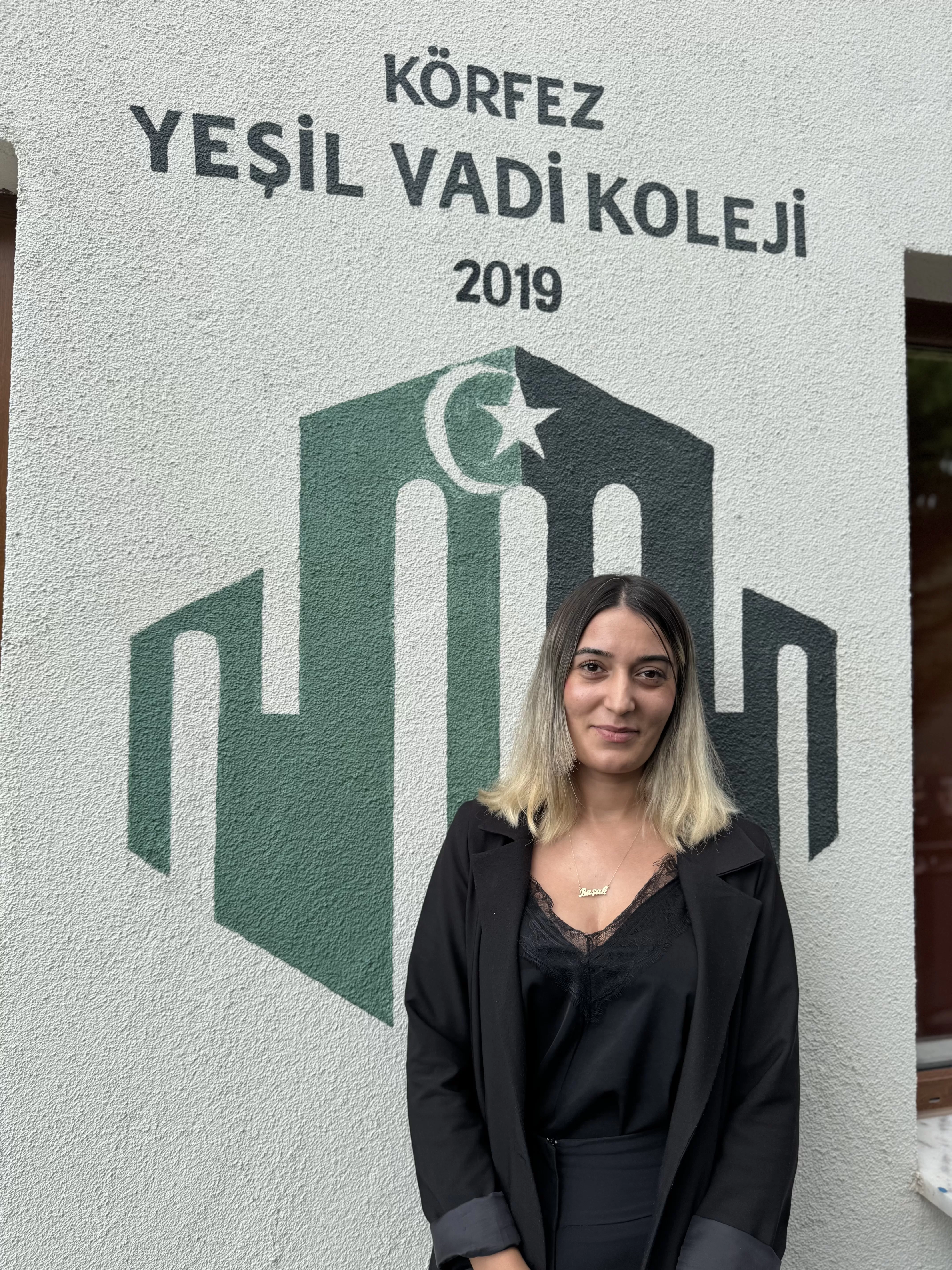 Öğretmen Başak Karagöz